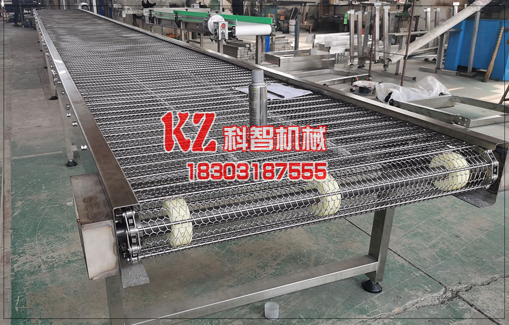 丸子生產(chǎn)線(xiàn)轉(zhuǎn)彎網(wǎng)鏈輸送機(jī)保養(yǎng)檢查 丸子生產(chǎn)線(xiàn)轉(zhuǎn)彎網(wǎng)鏈輸送機(jī)保養(yǎng)檢查